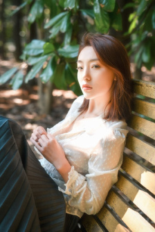 男男少年乖h调教跪趴